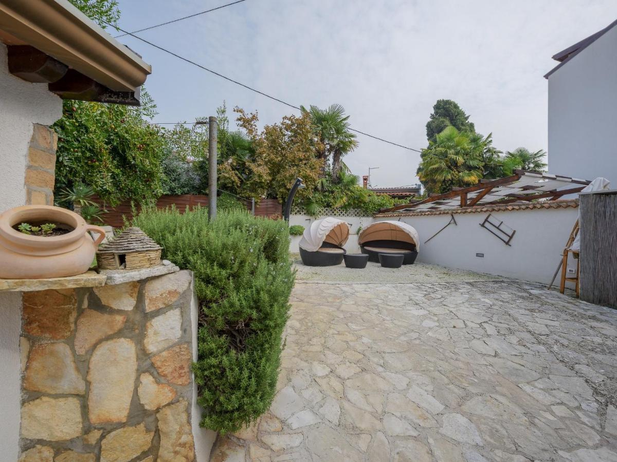 Casa Astrid By The Sea In Poreč Eksteriør billede